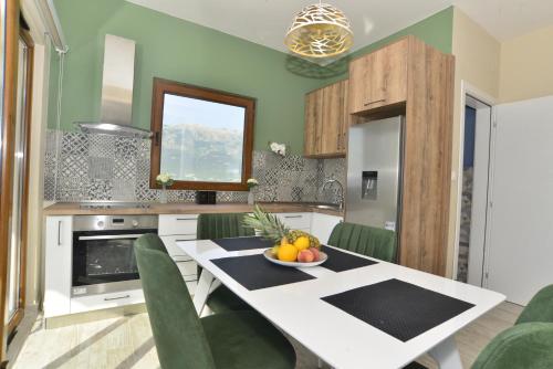 Gallery image of Boka horizont- villa with shared pool in Kotor