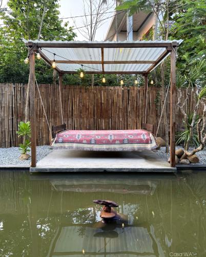 Jardín al aire libre en CasaWa Homestay Hue