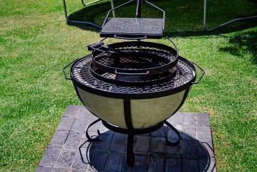 Kemudahan BBQ tersedia untuk tetamu di apartmen