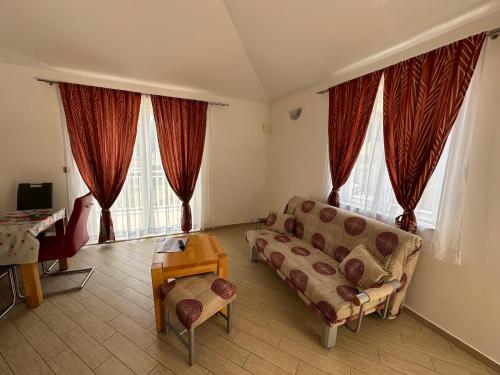 Gallery image of Apartments Villa Eva in Slano