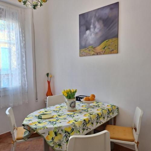 ART APARTMENT VILLA FIORELLI