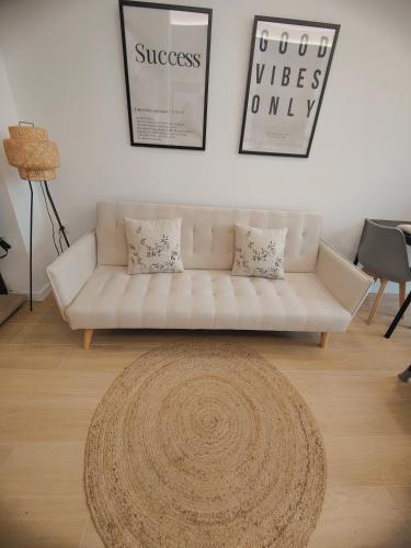 Delfín - Entire Apt - Near Beach and Stadium by Río Turia Apartments