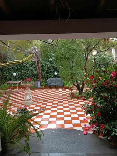 Taman di luar B&B Villa Lidia