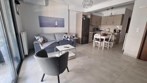 Central Apartment with private parking