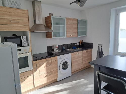 フエナンにあるLe Transat, à 5 min de la superbe plage du Cap-Coz à Fouesnant, proche des commercesのギャラリーの写真