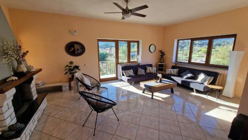 Χώρος καθιστικού στο Mountain View House