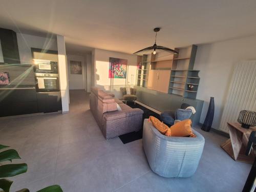 Frida, Terrasse exposée plein sud, Wifi, Parking double,