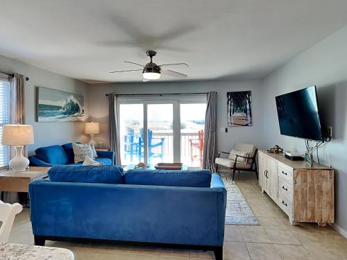 Μια τηλεόραση ή/και κέντρο ψυχαγωγίας στο Surf Condos 618