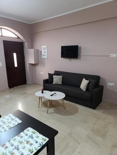Gallery image of Savvas&Katia's luxury studio in Mantoúkion