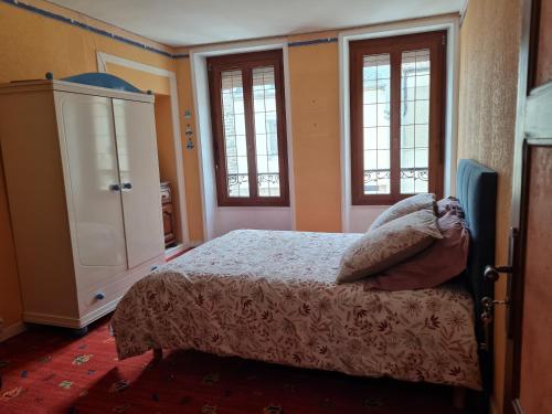 Katil atau katil-katil dalam bilik di Gîte Ouillypontain