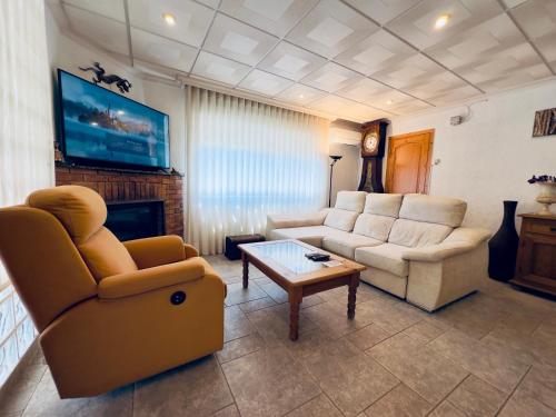Acogedor chalet con jardín perfecto para familias
