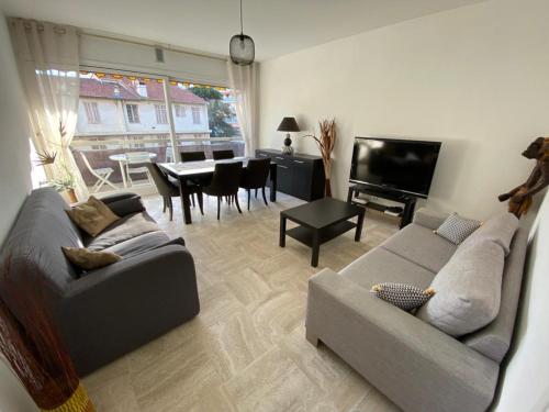 juan les pins centre proche mer 3 pièces