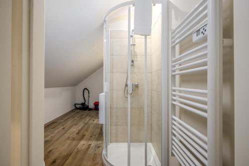 Ένα μπάνιο στο Le 63-Appart'Hôtel-GregIMMO