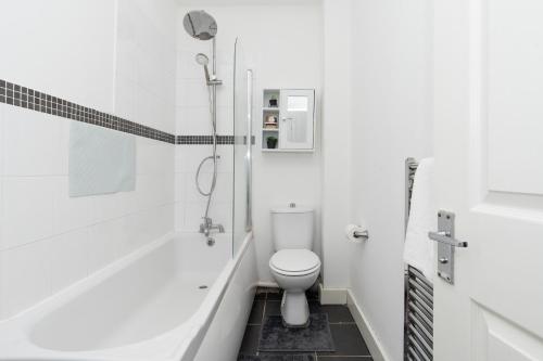 Koupelna v ubytování Elena Apartment