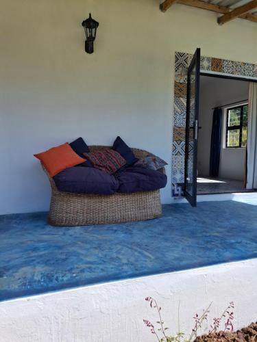 Ruang duduk di Suurbraak Tile House