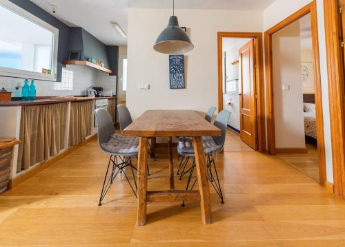 Penthouse with Best Sea Views in Town