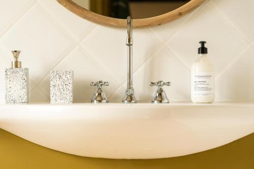 ミランボーにあるLE DOMAINE DE FERRATのギャラリーの写真