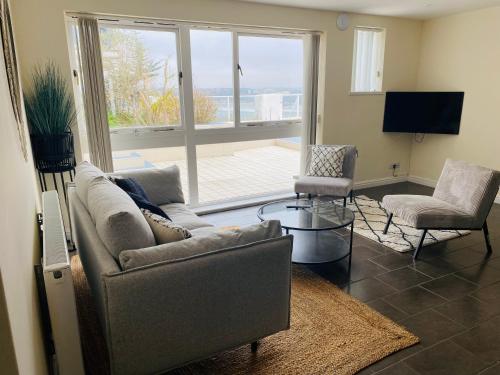 Afbeelding uit fotogalerij van Prime coastal and centrally located apartment close to all main beaches and town centre Access to indoor pool facilities in Newquay