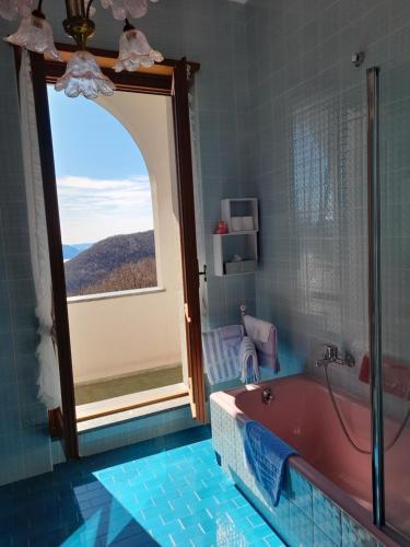 Koupelna v ubytování Villa Morissolina