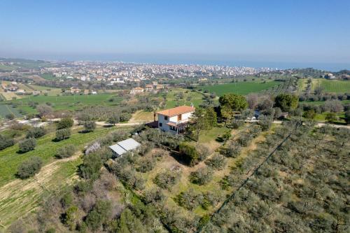 an aerial view of a house on a hill at La casa di Ernino in Tortoreto Lido