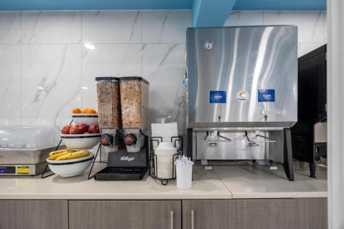 Dapur atau dapur kecil di Comfort Inn Downtown Nashville - Music City Center