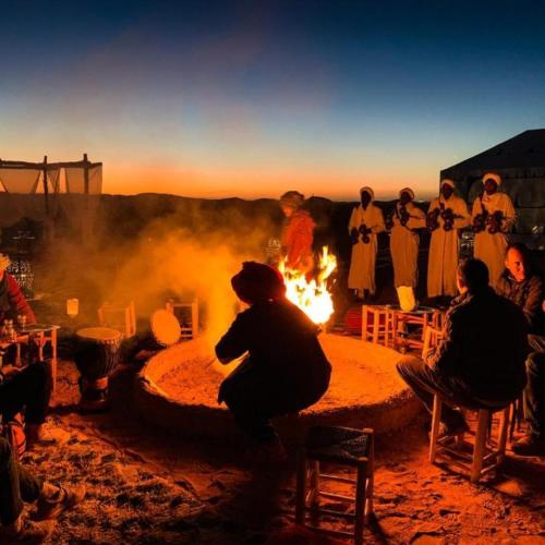 Επισκέπτες που μένουν στο Merzouga Spectacular Luxury Camp