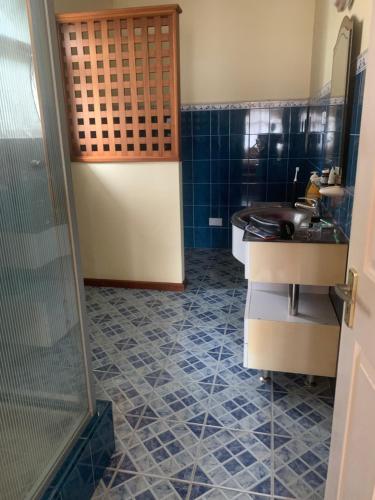 Una cocina o cocineta en Surinam house