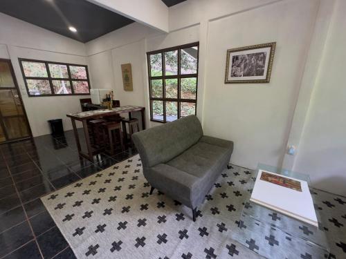 Ruang duduk di Coco Cabana in the Jungle