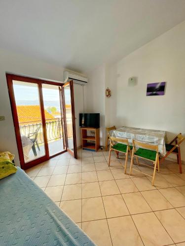 Apartmani Zlato 70M FROM BEACH!