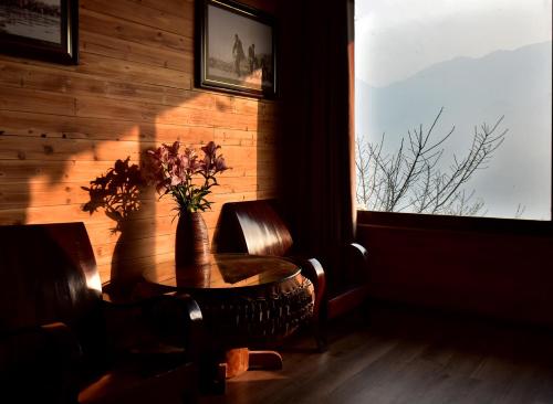Гостиная зона в Fansipan Terrace Cafe and Homestay