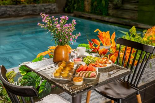 Φαγητό σε αυτό το ξενοδοχείο ή κάπου εκεί κοντά