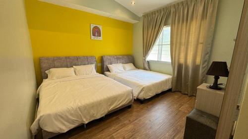 Ένα ή περισσότερα κρεβάτια σε δωμάτιο στο CofyHill Retreat