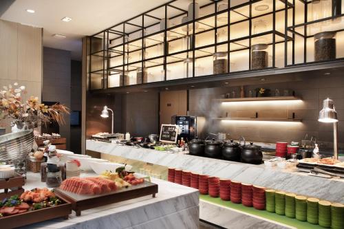 Jídlo v hotelu nebo okolí