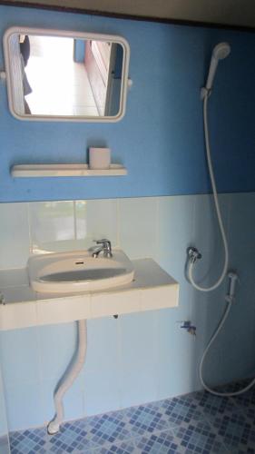 Ванная комната в Charung Beach