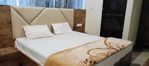 Fotografie z fotogalerie ubytování Hotel O Sky Inn v destinaci Hānsi