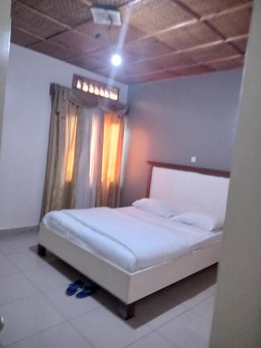 Bed and breakfast remera