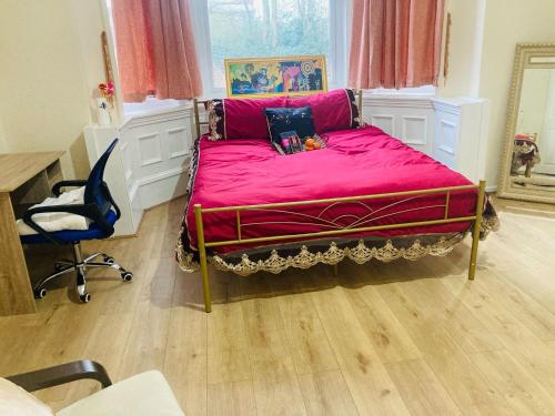 Postel nebo postele na pokoji v ubytování Largess Luxury Apartment