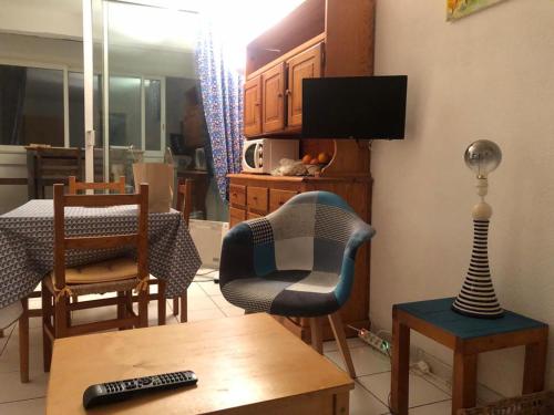 Et tv og/eller underholdning på F2 en front de mer à narbonne plage