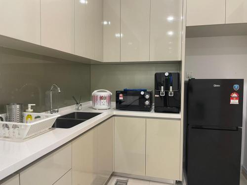 Kuchyň nebo kuchyňský kout v ubytování Paradigm Mall Residence Jb city by Ucome Homestay
