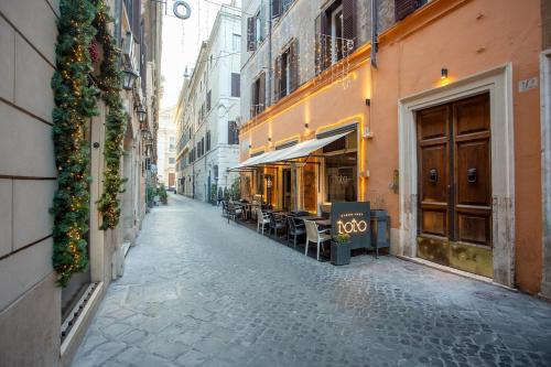 Spanish Steps Luxury Apartment