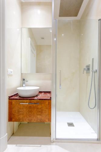 Spanish Steps Luxury Apartment