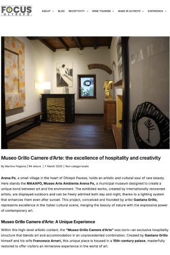 a website of a museum with a picture of a room at Museo Grillo Camere d'Arte, dormire nel Museo in Arena Po