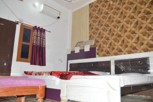 Köök või kööginurk majutusasutuses Ayodhya Dham Guest House