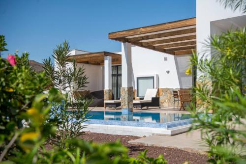 The swimming pool at or close to Playitas Villas - Sports Resort
