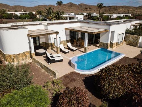 The swimming pool at or close to Playitas Villas - Sports Resort