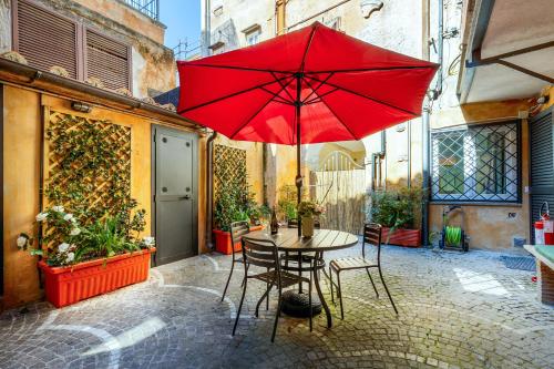 Rome As You Feel - Trastevere Nest with Secret Patio