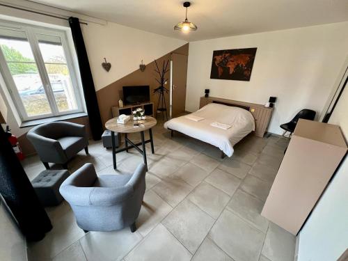 Chez Marcel - Chambre avec salle de bain privée