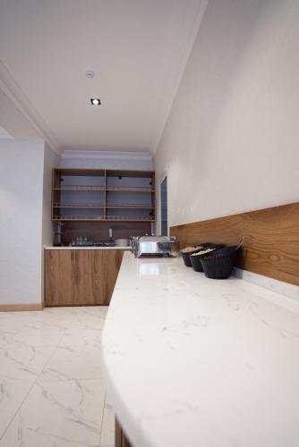 Køkken eller tekøkken på The Wood Hotel & Spa