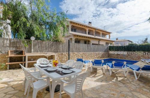 Μπαλκόνι ή βεράντα στο New Benestar, Pool and Beach Platja de Muro