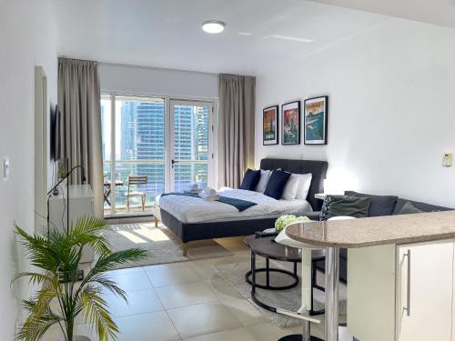 Lovely Studio at The Arch Tower JLT